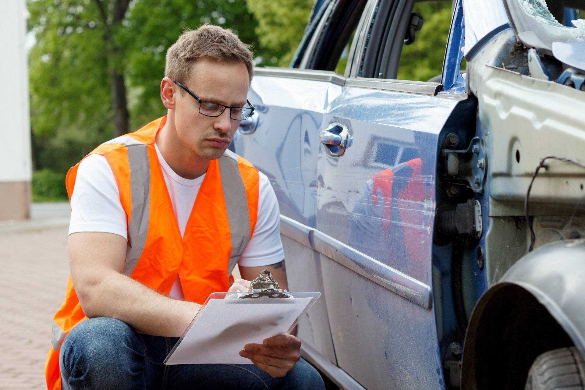 KFZ Sachverständiger Düsseldorf Wann Sie einen benötigen und wie Sie