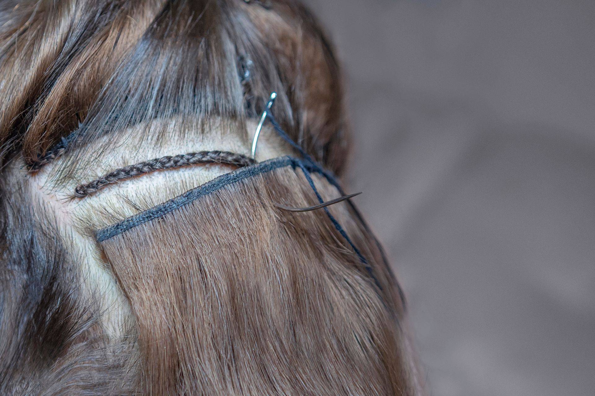 Sewing method for attaching hair extensions in Göppingen